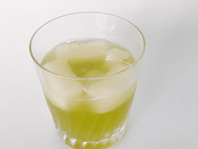 日本酒の緑茶割り